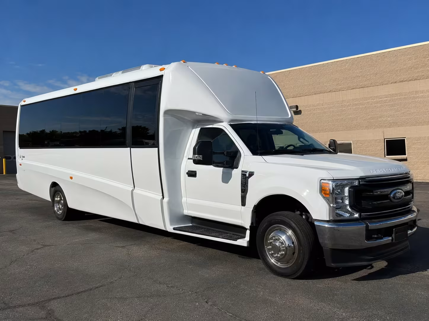 18 passenger minibus
