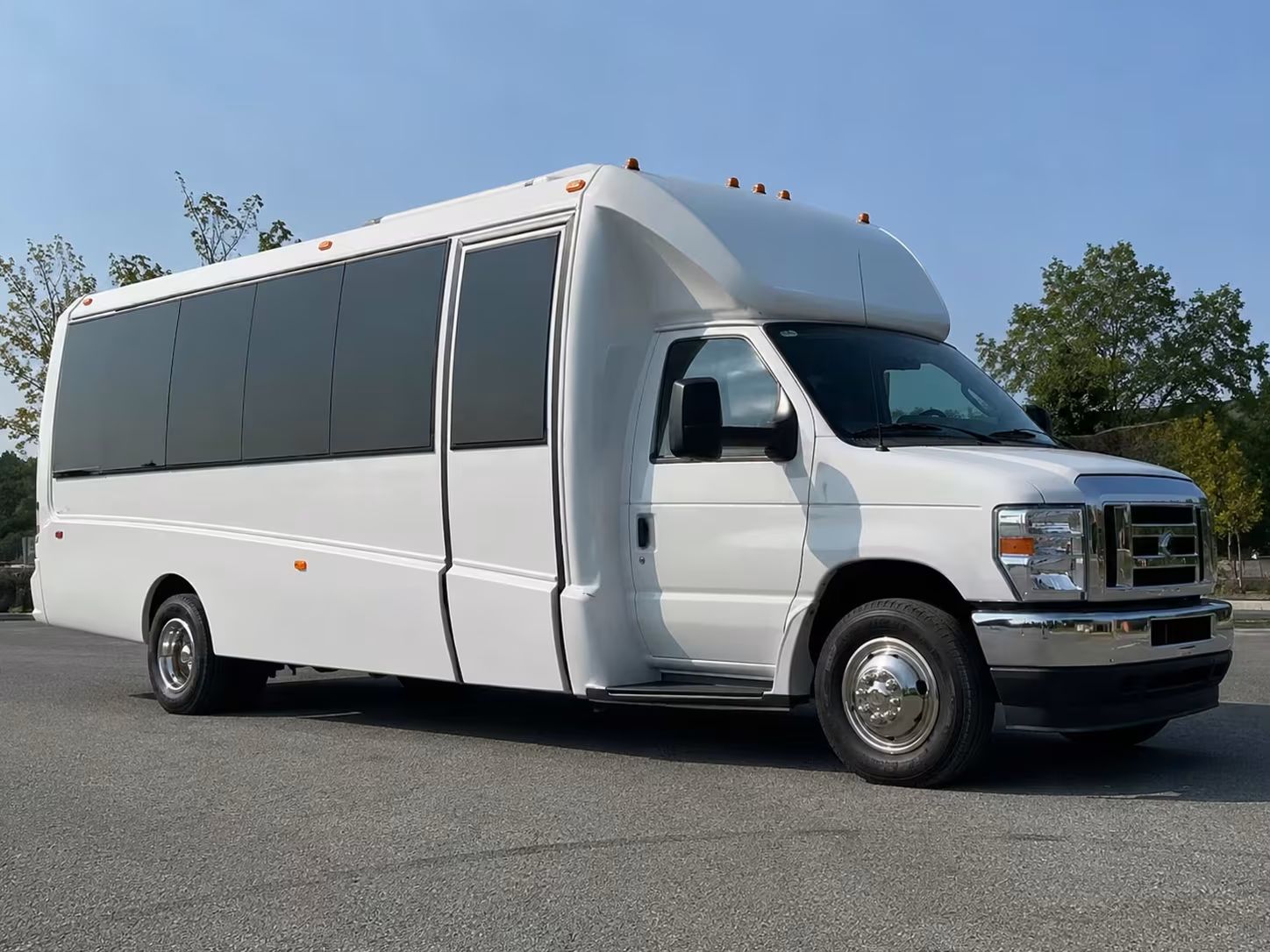bridal party bus rentals in chandler and wild horse pass
