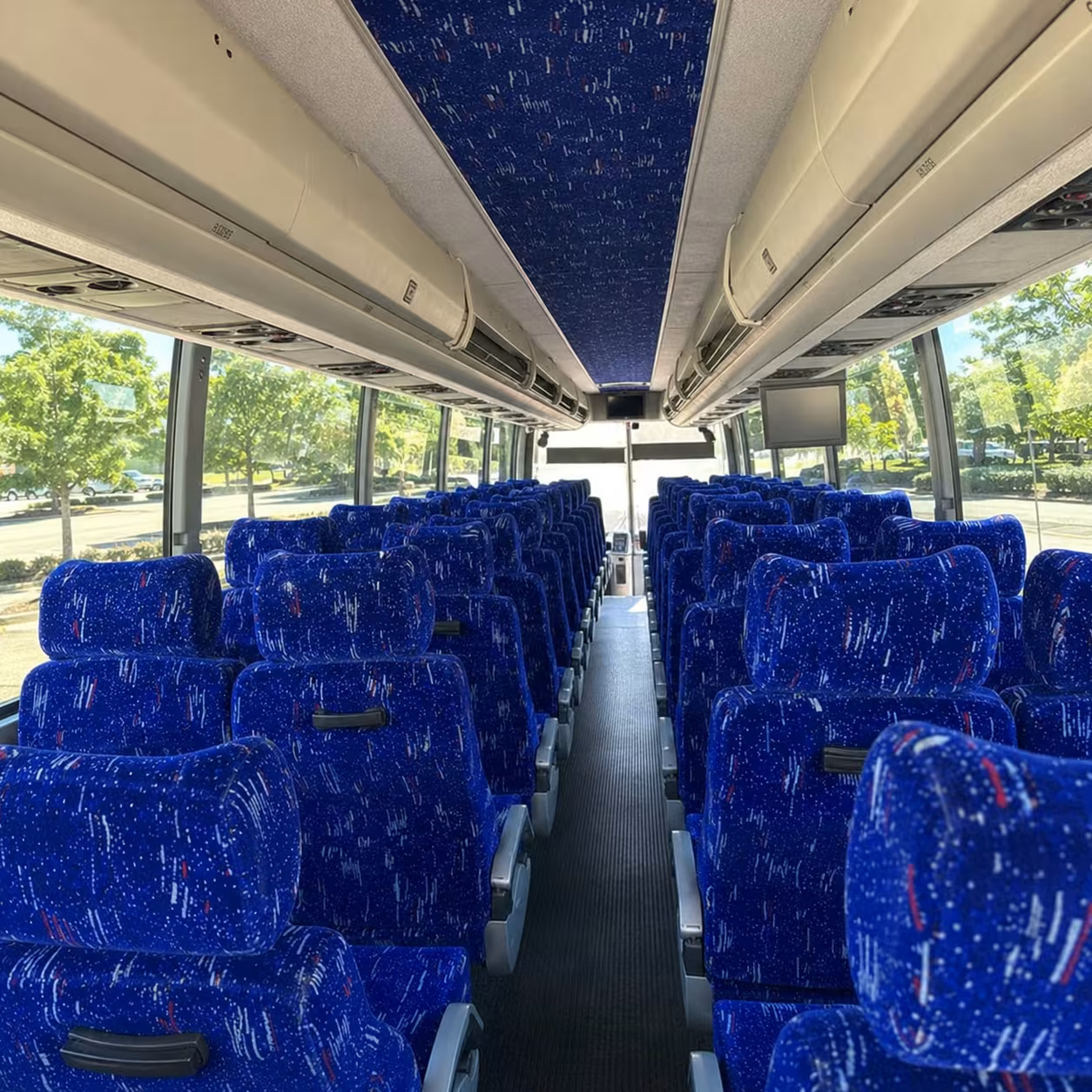 corporate charter bus rentals in chandler for retreats and conferences